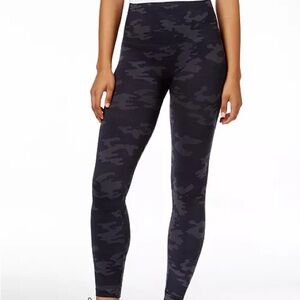 Spanx high waisted camo leggings sz medium. Like new condition